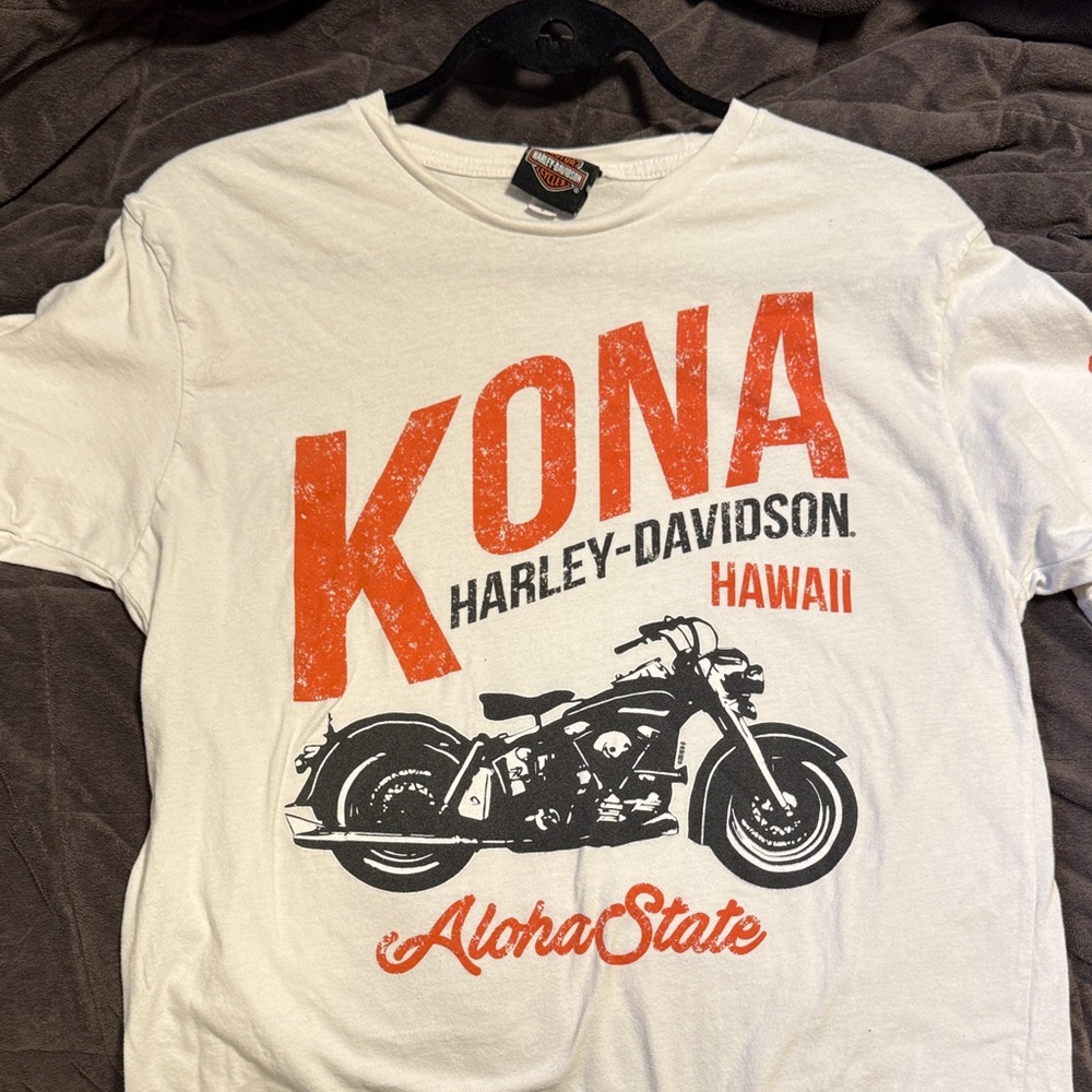 Harley-Davidson White Tee with Orange and Black Kona Graphic